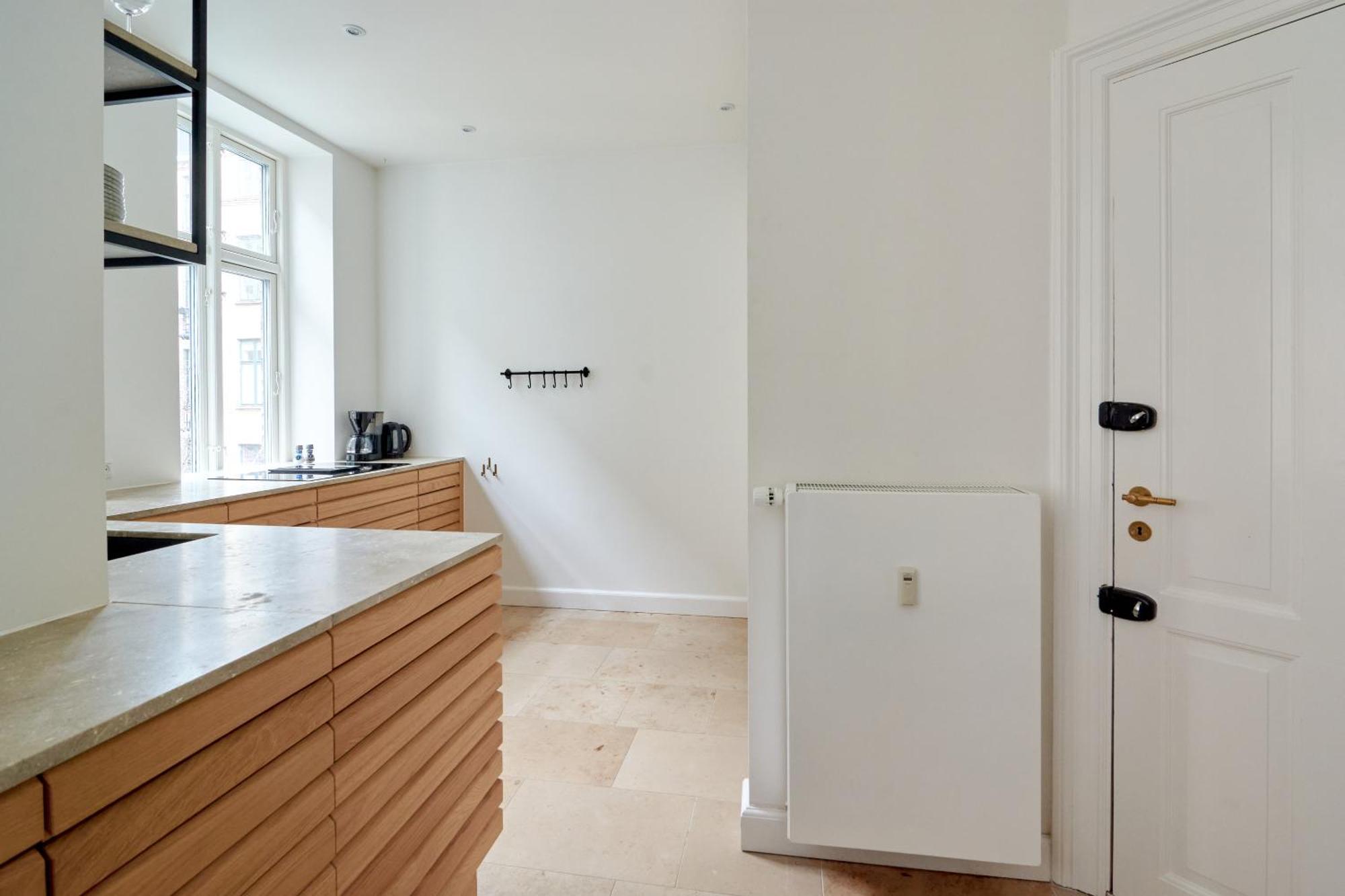 Spacious 3 Bedroom Manor Flat Next To Tivoli コペンハーゲン エクステリア 写真