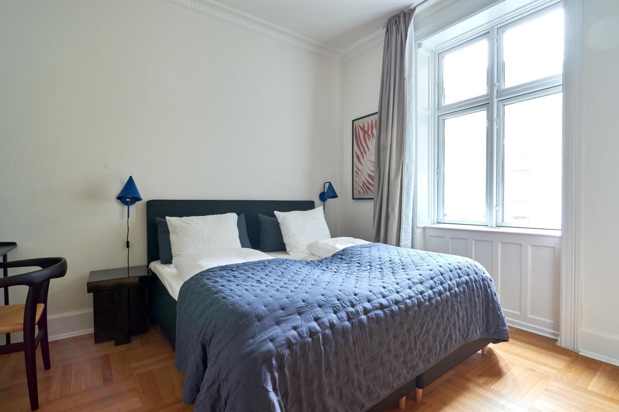 Spacious 3 Bedroom Manor Flat Next To Tivoli コペンハーゲン エクステリア 写真