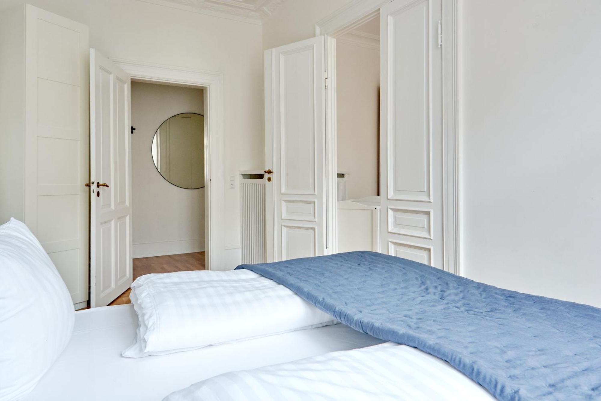 Spacious 3 Bedroom Manor Flat Next To Tivoli コペンハーゲン エクステリア 写真
